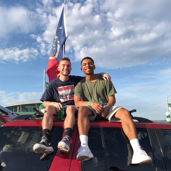 Meet your Posher, Chris - Picture 1 of 1